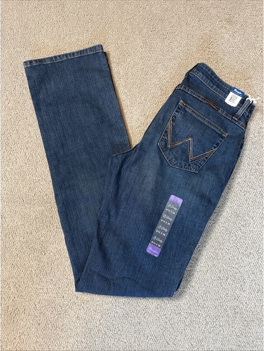 Q-baby Wrangler Jeans Mid Rise Boot, Size 9/10 Inseam 38 NWT
